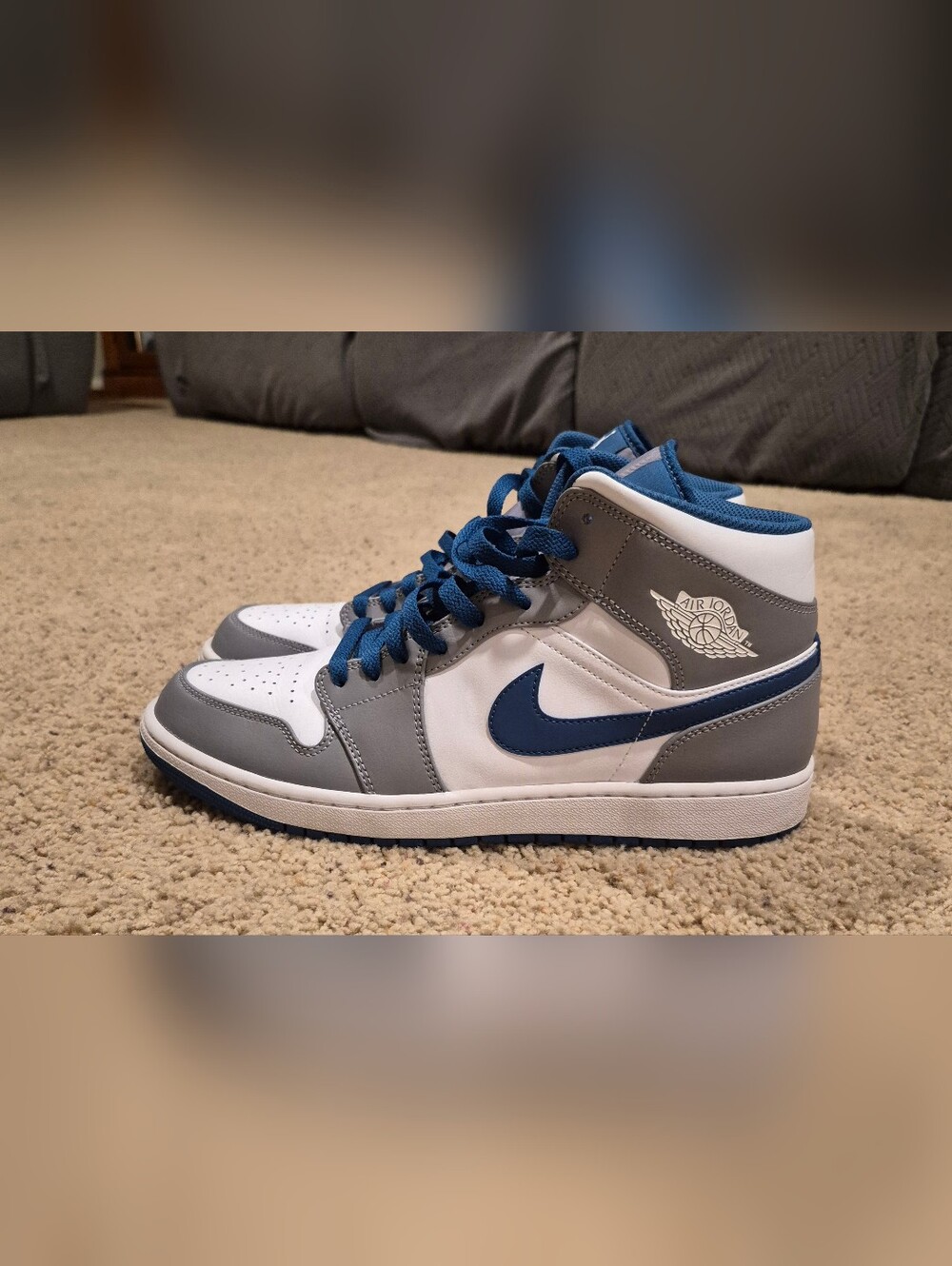 Jordan 1 Mid